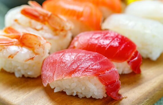 新鮮な魚を使用したこだわりの料理をご賞味ください | 宇佐市で営業中の寿司屋・沖寿司